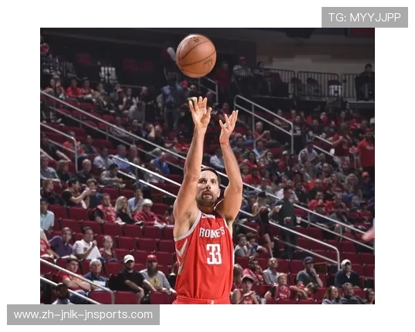 火箭队球员安德森的骨折伤情及恢复报道